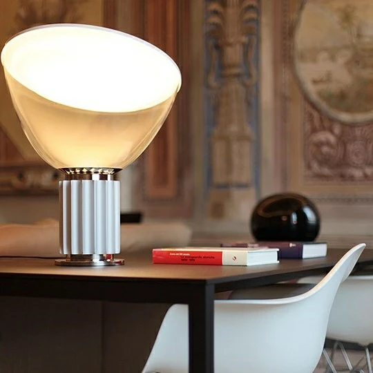Flos shop taccia lamp